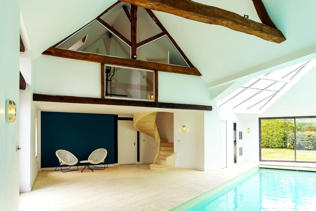 Domaine De La Limetiere Hotel Neuvy-le-Roi Bagian luar foto